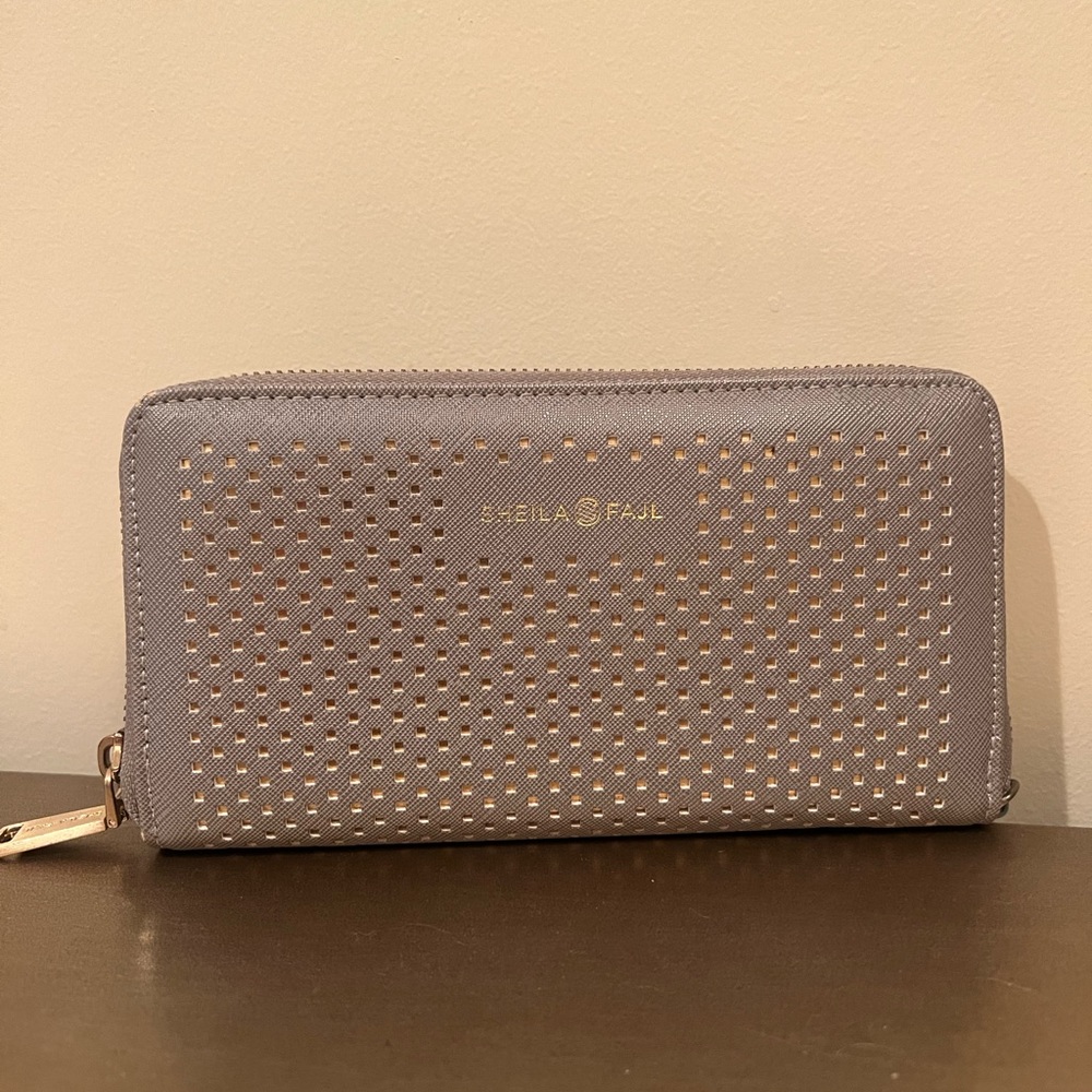 Sheila Fajl Wallet